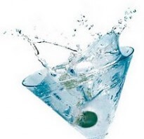 Koktel, značenje i poreklo reči čaša za koktel